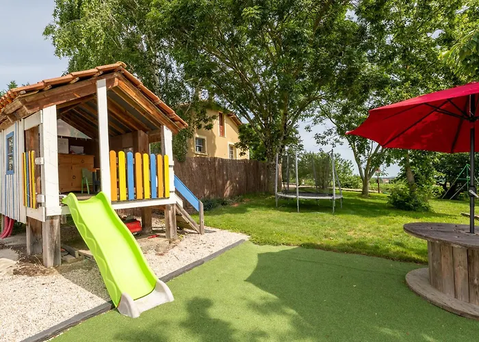 Domaine De La Cambre Camping *